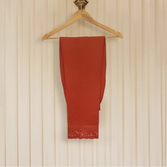 Agha Noor Pure Chiffon Heavily Embroidered Shirt and Pants - Picture 2 of 4